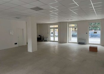 negozio - Negozio via Garibaldi, Casalecchio di Reno - foto 9