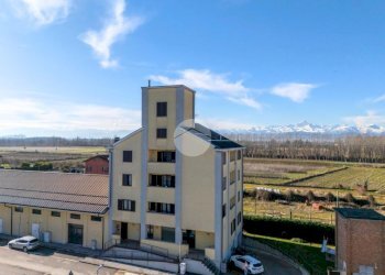 Two-room apartment Via San Pietro, Cavallermaggiore - photo 2