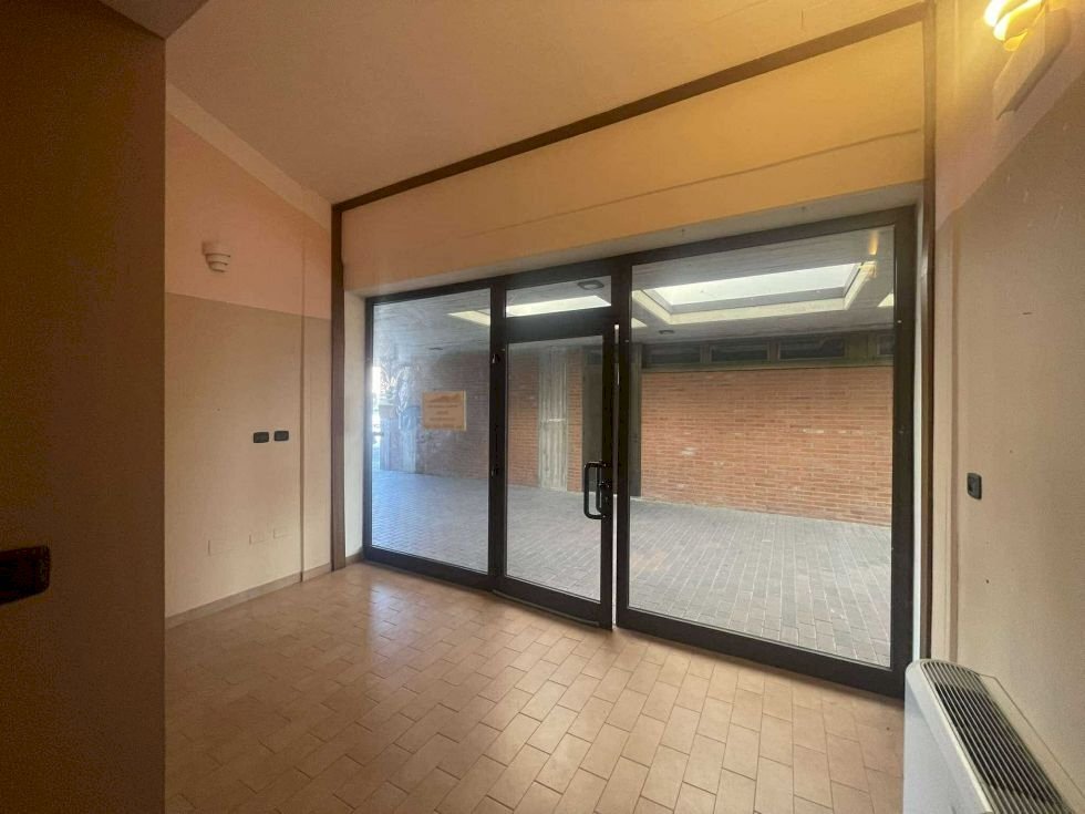 Commercial Premises Casalfiumanese - photo 3