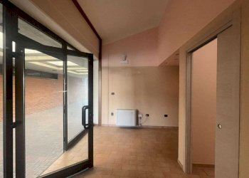 Locale Commerciale Casalfiumanese - foto 4