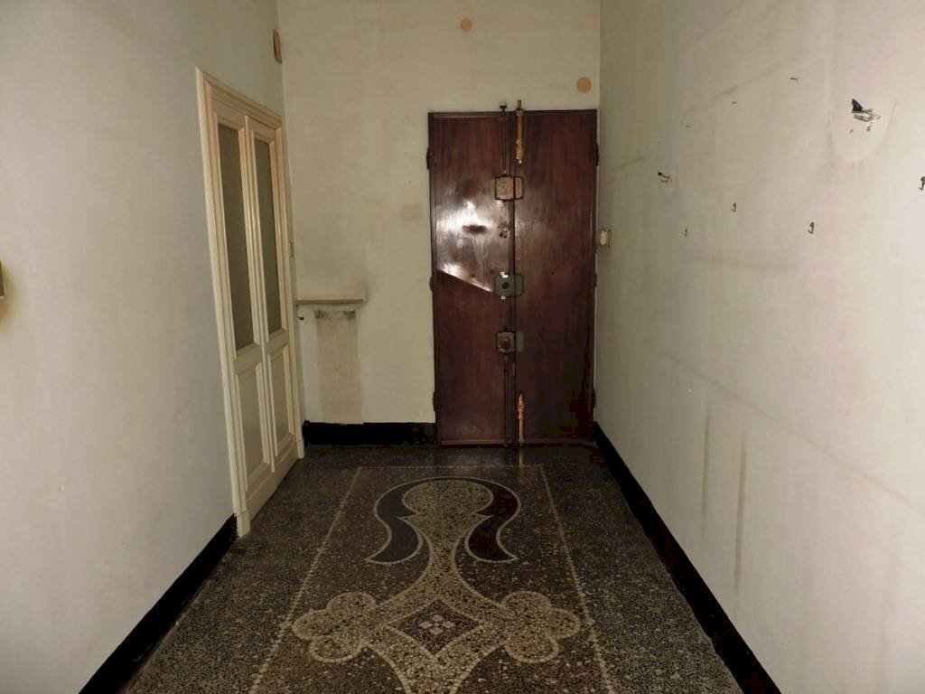 Interno palazzo - Quadrilocale via dei Landi, 4, Genova (zona Sampierdarena) - foto 3