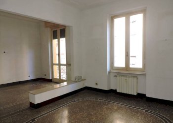 Stanza non arredata - Quadrilocale via dei Landi, 4, Genova (zona Sampierdarena) - foto 8