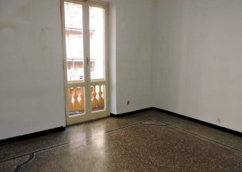 Stanza non arredata - Quadrilocale via dei Landi, 4, Genova (zona Sampierdarena) - foto 9