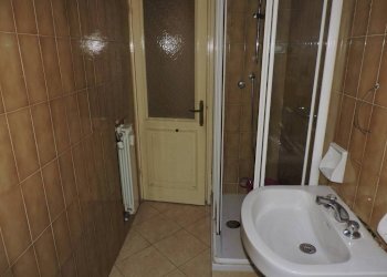 Bagno - Quadrilocale via dei Landi, 4, Genova (zona Sampierdarena) - foto 15