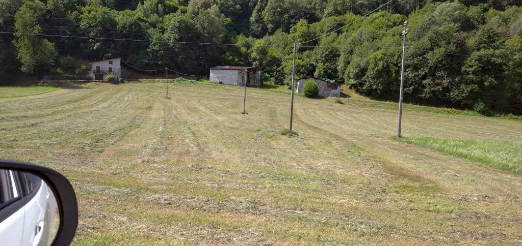 Terreno - Rustic via del Piano, Castello dell'Acqua - photo 1