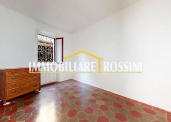 Stanza arredata - Bilocale via Beata Caterina Moriggi, 49, Varese - foto 21