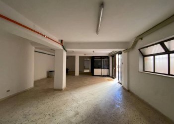 Commercial Premises Via Dei Quartieri, Palermo (neighborhood San Lorenzo) - photo 17
