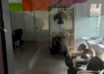 Negozio PIAZZA BOVES, Cuneo (zona Centro Storico) - foto 8