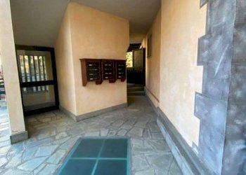 Interno palazzo - Bilocale via Giuseppe Francesco Medail, 39, Bardonecchia - foto 9