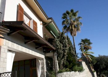 Facciata - Villa strada Ciaixe, 52, Camporosso - foto 4