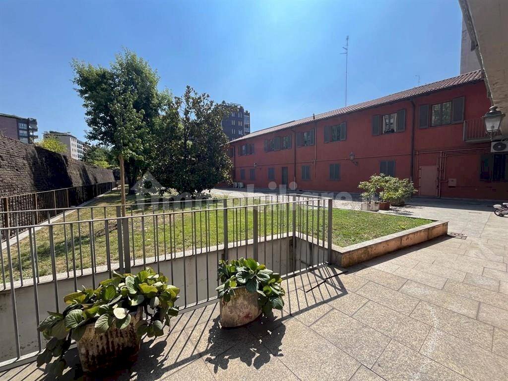 Balcone - Shop via Giuseppe Ripamonti, 1, Milano - photo 2