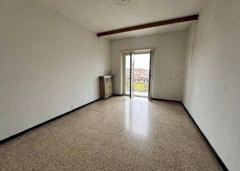 Stanza non arredata - Trilocale viale Eloisia Barbaroux, Carmagnola - foto 6