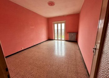 Stanza non arredata - Trilocale viale Eloisia Barbaroux, Carmagnola - foto 8