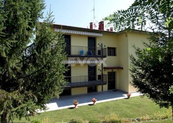 Four-room apartment Valsamoggia - photo 2