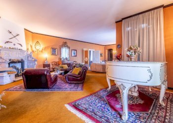 Villa Via Sorelle Ioretti, 2 
 Borgosesia, Borgosesia - foto 12