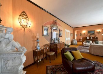 Villa Via Sorelle Ioretti, 2 
 Borgosesia, Borgosesia - foto 18