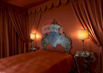 Villa Via Sorelle Ioretti, 2 
 Borgosesia, Borgosesia - foto 38