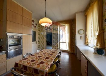 Villa Via Sorelle Ioretti, 2 
 Borgosesia, Borgosesia - foto 44