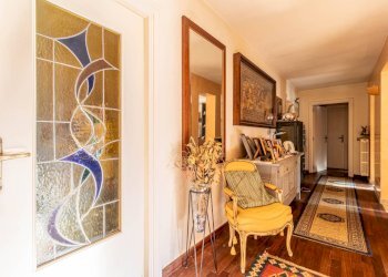 Villa Via Sorelle Ioretti, 2 
 Borgosesia, Borgosesia - foto 75