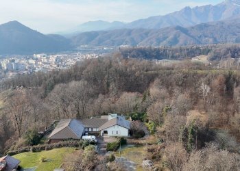 Villa Via Sorelle Ioretti, 2 
 Borgosesia, Borgosesia - foto 90