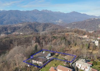 Villa Via Sorelle Ioretti, 2 
 Borgosesia, Borgosesia - foto 93