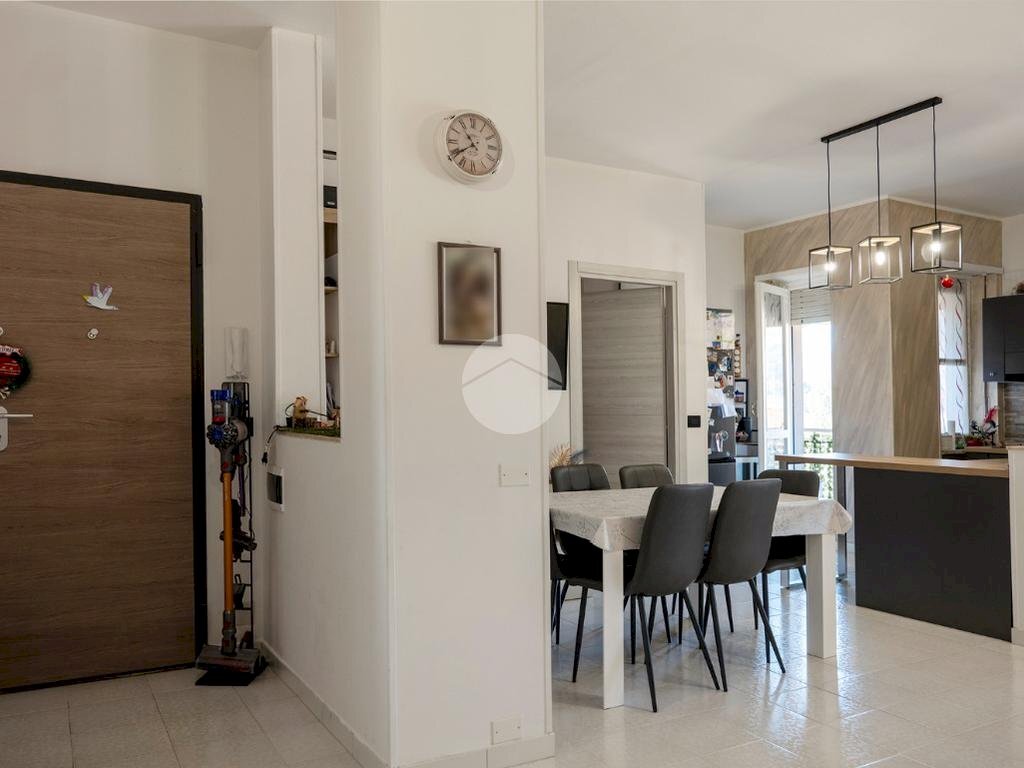 Four-room apartment Via Cumiana, Piossasco - photo 3