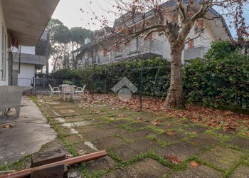 Two-room apartment Viale Dei Pini, Cesenatico - photo 21