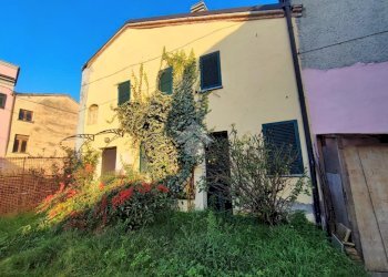Independent house Cascina Demaestri, Casalnoceto - photo 23