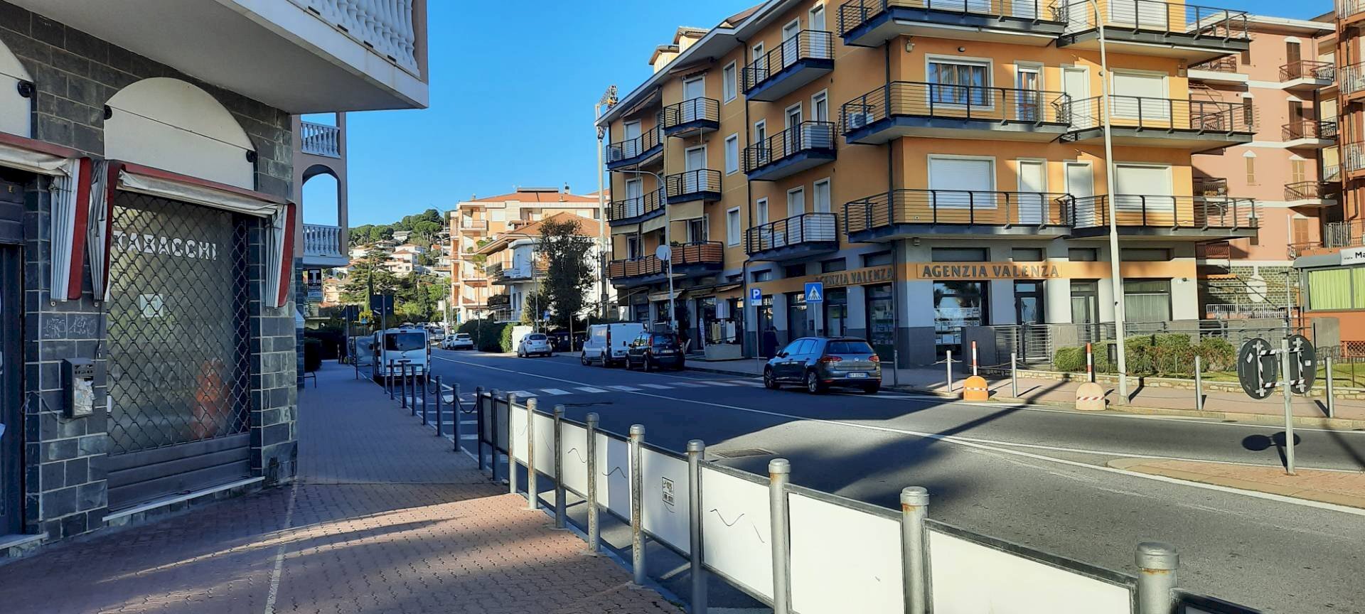 Three-room apartment viale Mazzini, Andora - photo 3