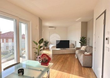 One-room apartment Via I Maggio, Rivoli - photo 1