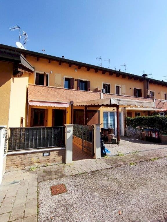 Terraced Villa Occhiobello - photo 2