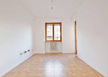 Stanza non arredata - Bilocale via Stefano Paolino, 2, Mondovì - foto 8