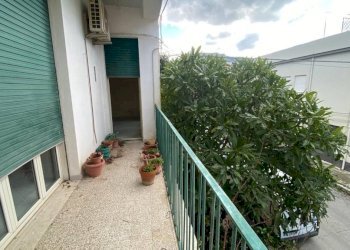 Balcone - Four-room apartment via Venuti, Cinisi - photo 4