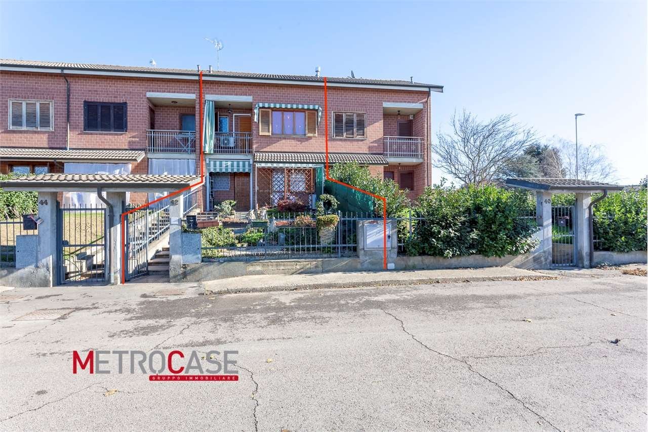 Villa a Schiera Via Poirino, Isolabella - foto 1