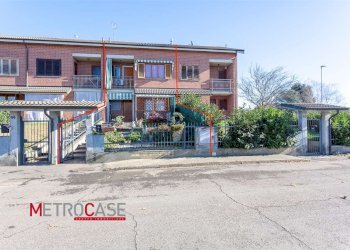 Villa a Schiera Via Poirino, Isolabella - foto 1
