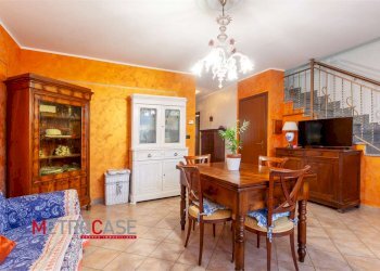 Villa a Schiera Via Poirino, Isolabella - foto 8