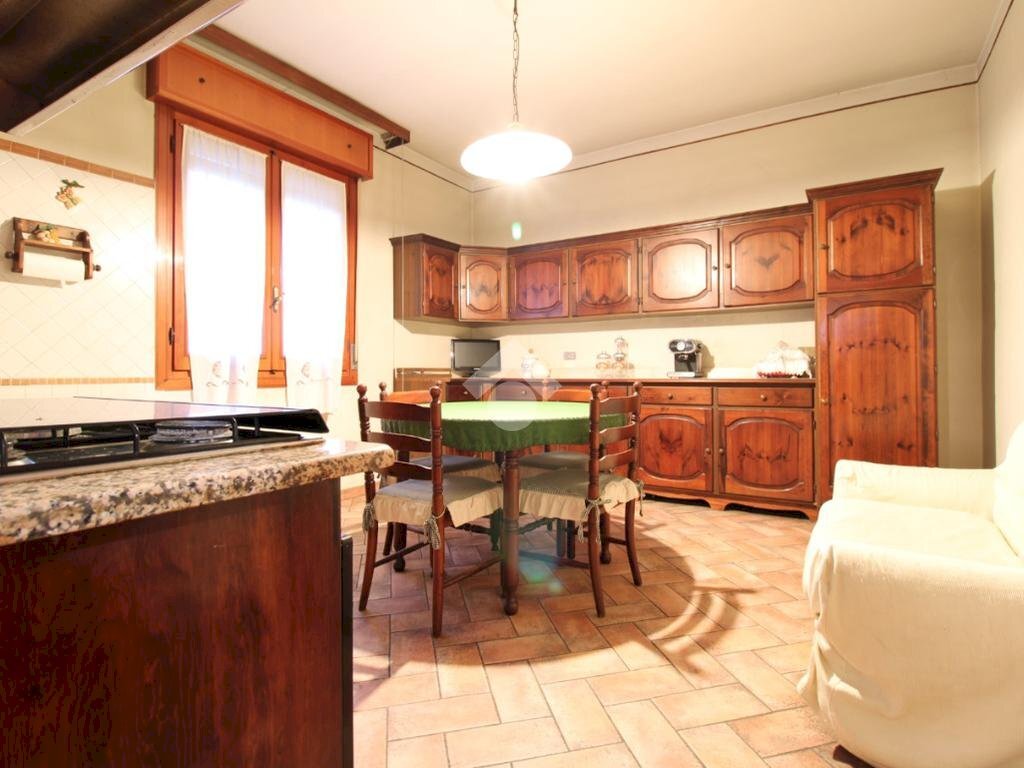 Villa Viale Radici in Monte, Sassuolo - foto 3