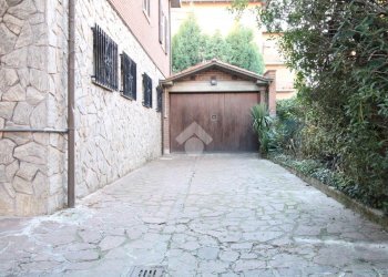 Villa Viale Radici in Monte, Sassuolo - foto 4