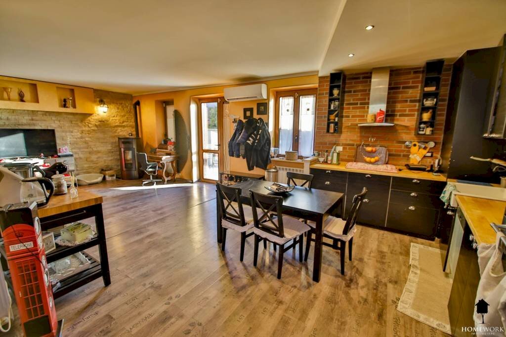 Salone - Casa indipendente via 3 Marzo 1966, Chivasso - foto 3