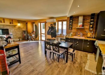 Salone - Casa indipendente via 3 Marzo 1966, Chivasso - foto 3