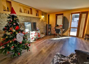 Salone - Casa indipendente via 3 Marzo 1966, Chivasso - foto 9