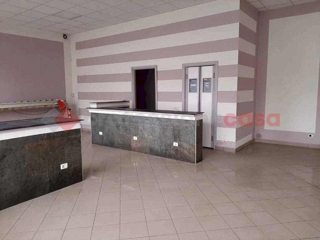 WhatsApp Image 2021-02-06 at 15.31.39.jpeg - Negozio via novara, Borgomanero - foto 2