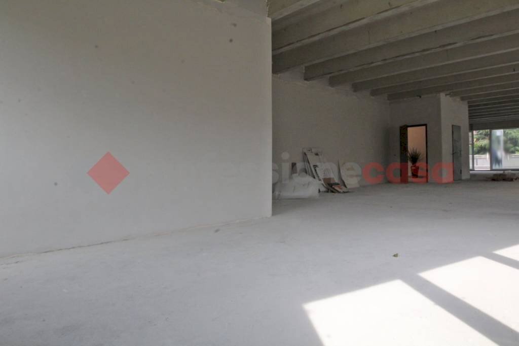 IMG_9934.JPG - Ufficio via vittorio Veneto, Arona - foto 3