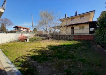 Camera da letto - Bilocale via funiis, Gignese - foto 5