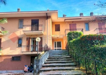 Facciata - Bilocale via funiis, Gignese - foto 3