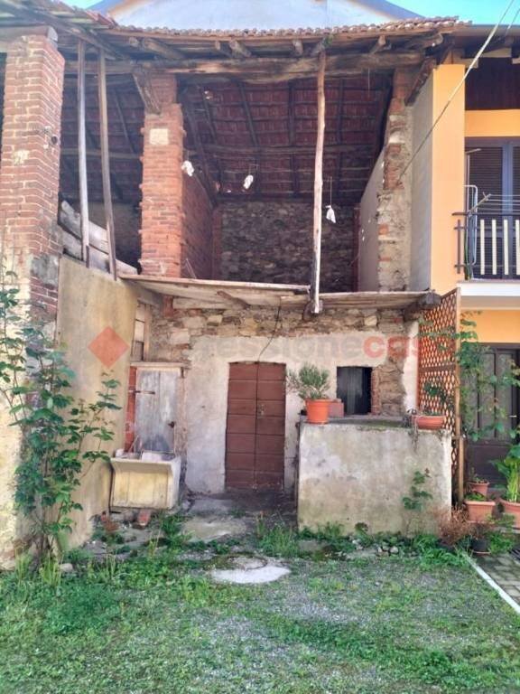 Facciata - Four-room apartment via manzoni, Borgomanero - photo 3