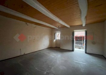 Stanza non arredata - Quadrilocale via manzoni, Borgomanero - foto 5