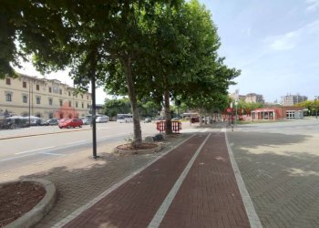 IMG_20230622_152601.jpg - Negozio via Matteotti, Arona - foto 4