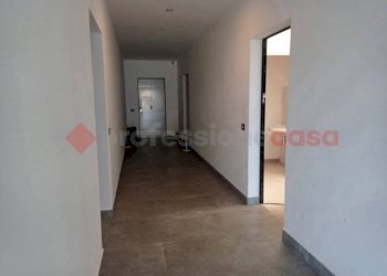 IMG_20230404_163653.jpg - Ufficio via Iv novembre, Paruzzaro - foto 7