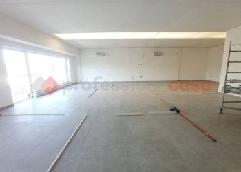 IMG_20230404_163449.jpg - Ufficio via Iv novembre, Paruzzaro - foto 9